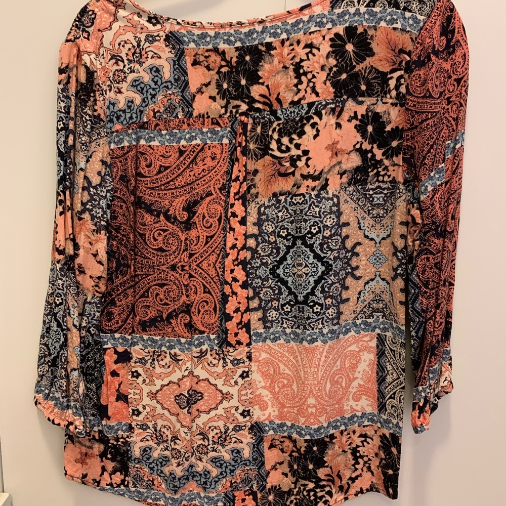 Shirt - Picture 4 of 4